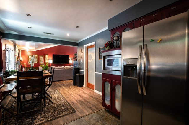 148 Hillside Lane, Desoto, TX 75115