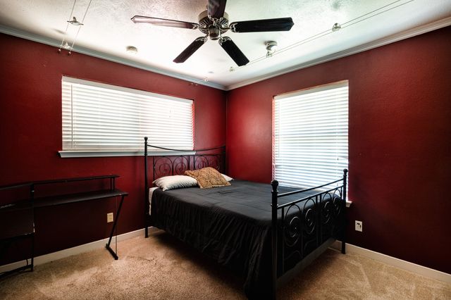 148 Hillside Lane, Desoto, TX 75115