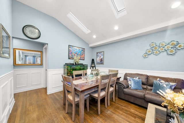 4512 S Laporte Avenue, Chicago, IL 60638