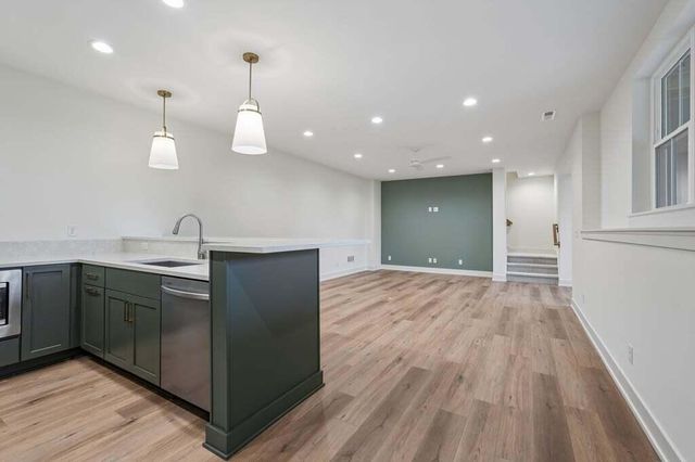 N51W18847 Quietwood DRIVE, Menomonee Falls, WI 53051