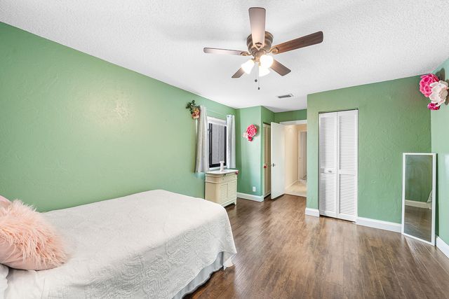 6595 Parkview Drive D, Boca Raton, FL 33433