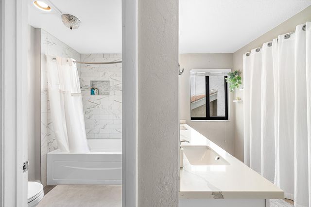 6595 Parkview Drive D, Boca Raton, FL 33433