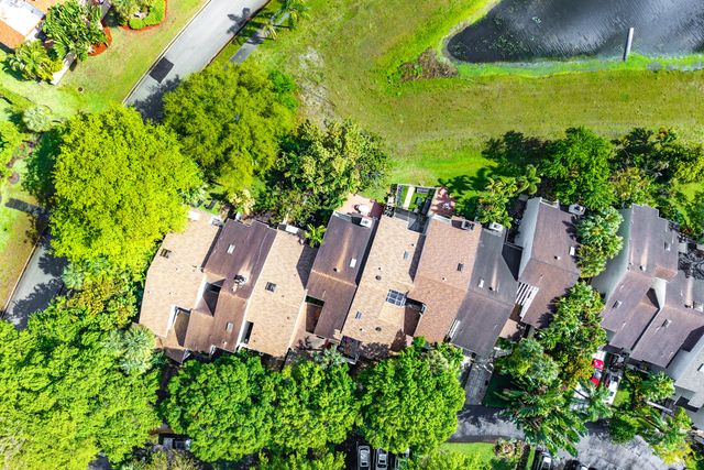 6595 Parkview Drive D, Boca Raton, FL 33433