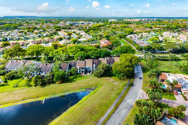 6595 Parkview Drive D, Boca Raton, FL 33433