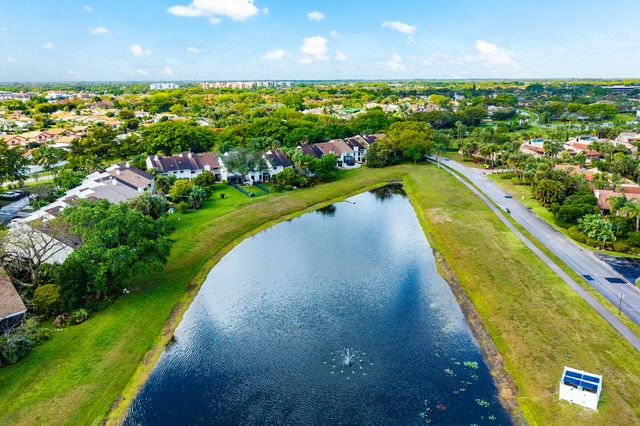 6595 Parkview Drive D, Boca Raton, FL 33433