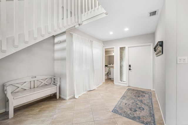 6595 Parkview Drive D, Boca Raton, FL 33433