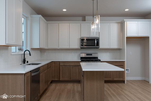 17953 Rivervista Road, Eagle River, AK 99577