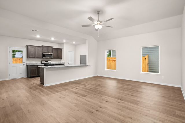 208 Southgate Drive, Terrell, TX 75160