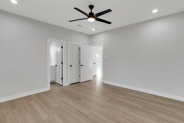 2651 Beaumont Avenue A, Liberty, TX 77575