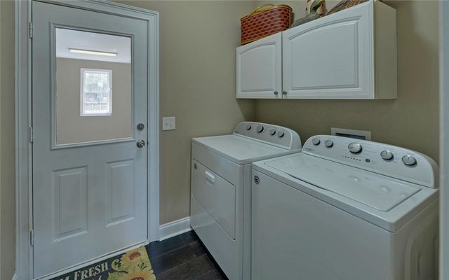 39 Azalea Drive, Hartwell, GA 30643
