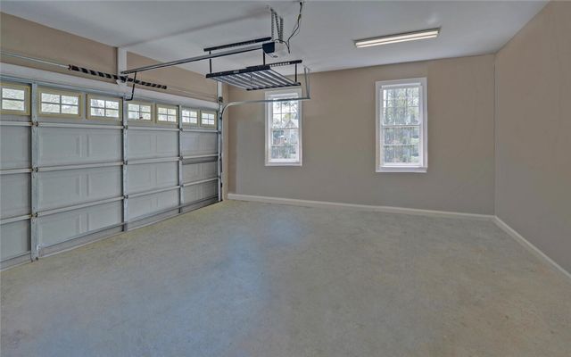 39 Azalea Drive, Hartwell, GA 30643