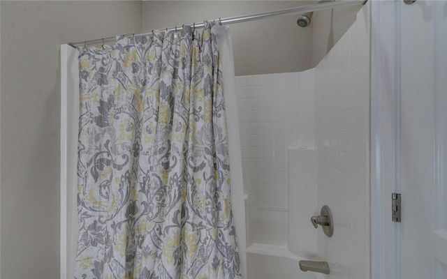 39 Azalea Drive, Hartwell, GA 30643