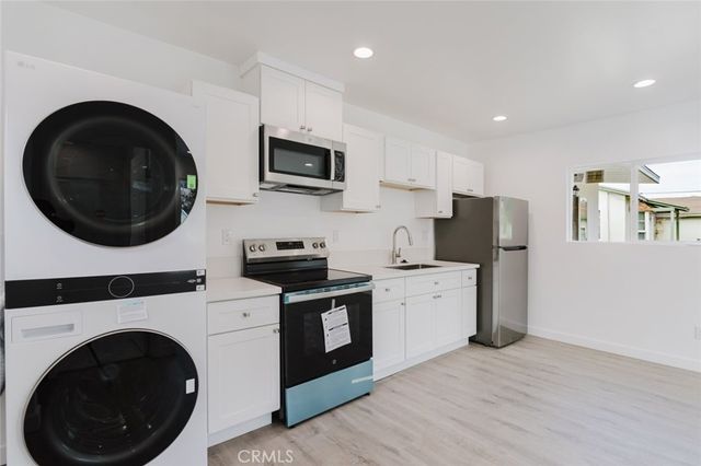 18306 Gresham Street, Northridge, CA 91325
