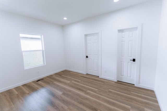 1232 E Paragon Avenue, Springfield, MO 65803