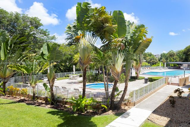 7757 SW 86th Street C-218, Miami, FL 33143