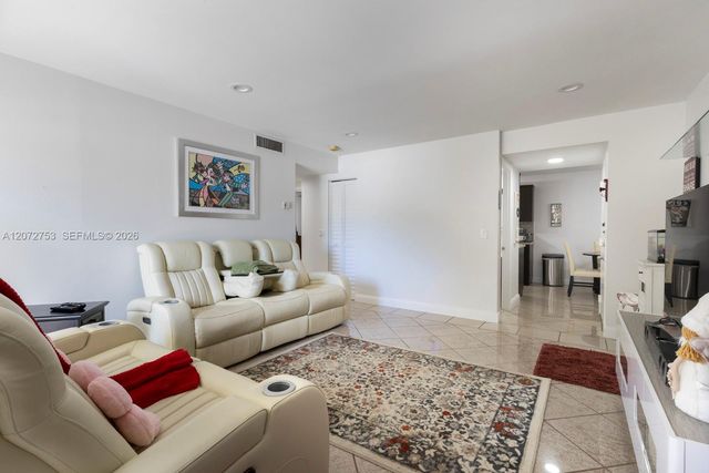 7757 SW 86th Street C-218, Miami, FL 33143