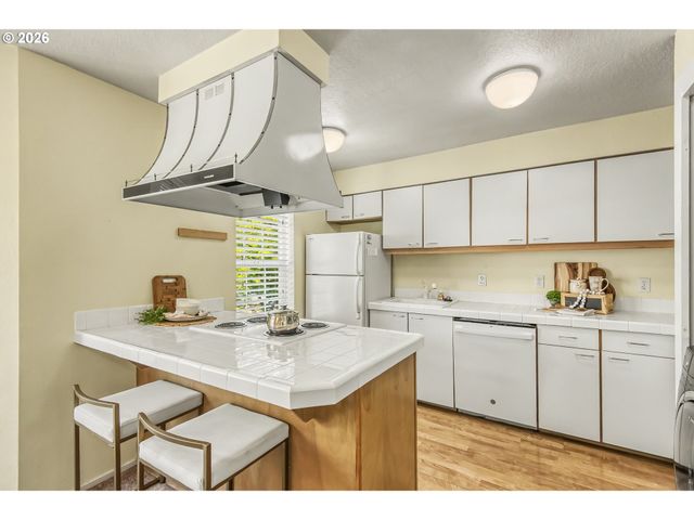 8540 Sw CURRY Dr C, Wilsonville, OR 97070