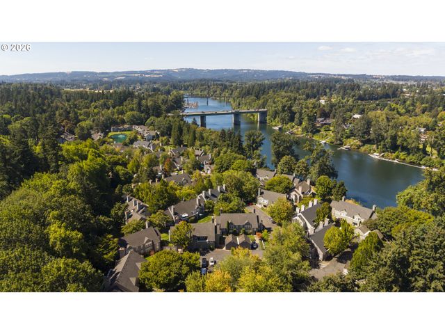 8540 Sw CURRY Dr C, Wilsonville, OR 97070