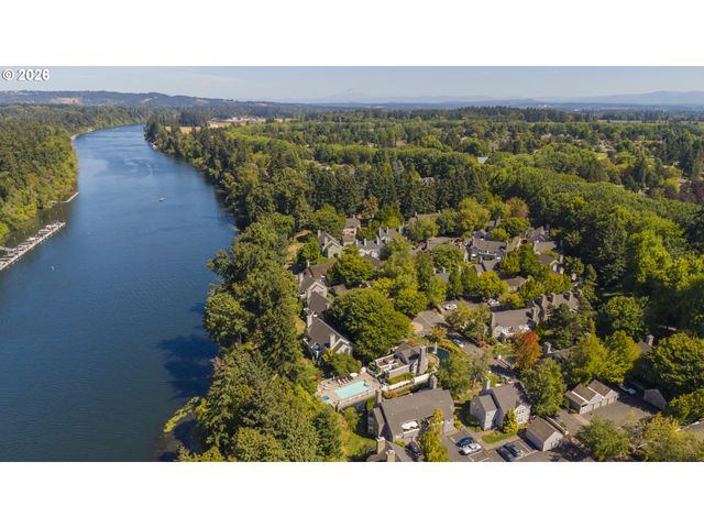 8540 Sw CURRY Dr C, Wilsonville, OR 97070