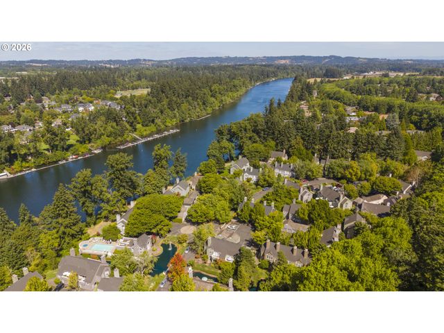 8540 Sw CURRY Dr C, Wilsonville, OR 97070