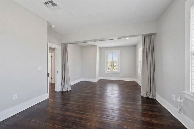2917 Avenue Q, Galveston, TX 77550