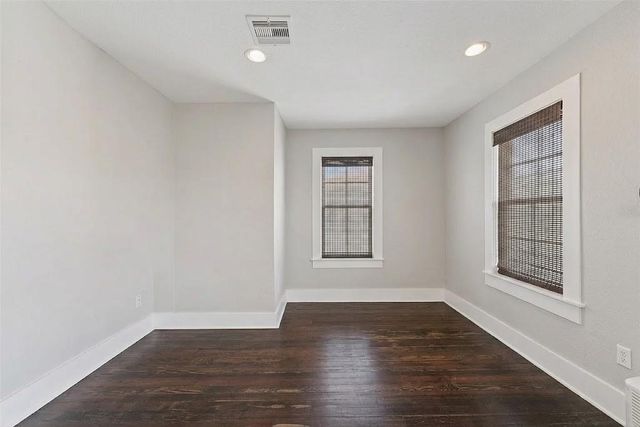 2917 Avenue Q, Galveston, TX 77550