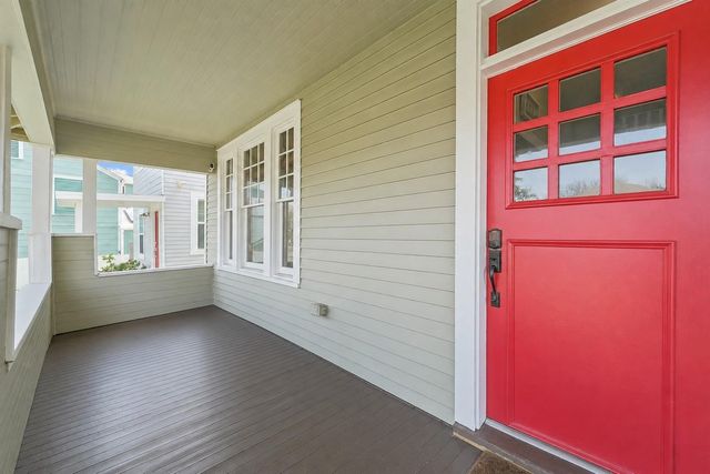 2917 Avenue Q, Galveston, TX 77550