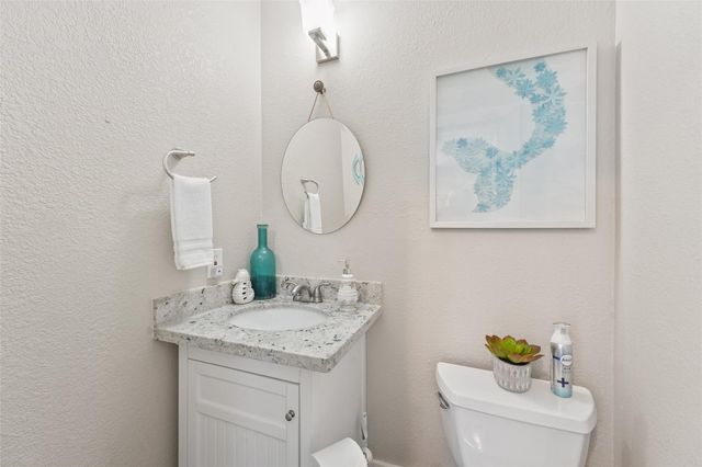 2917 Avenue Q, Galveston, TX 77550