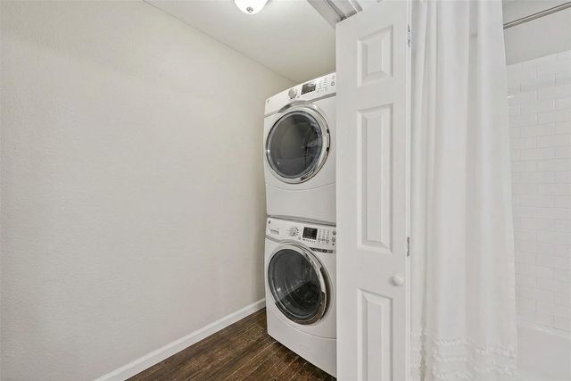 2917 Avenue Q, Galveston, TX 77550