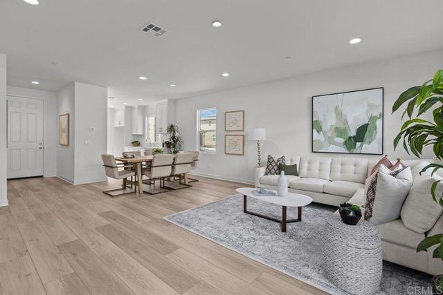 740 Kingbird Loop, Oceanside, CA 92058