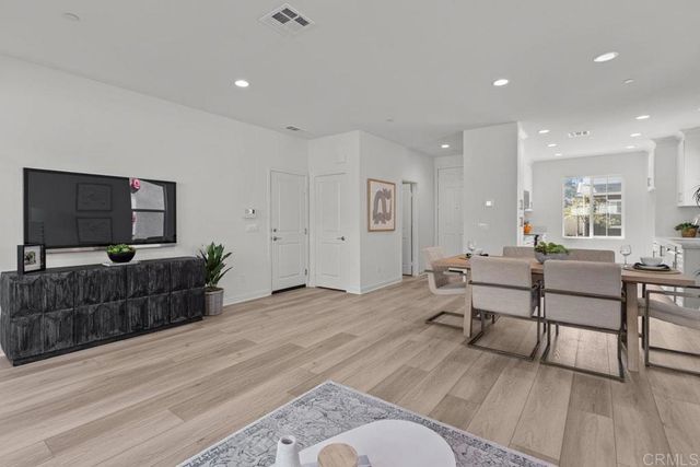 740 Kingbird Loop, Oceanside, CA 92058