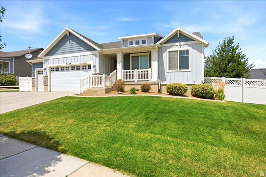 7226 W SILHOUETTE LN, West Valley City, UT 84081 — photo 2