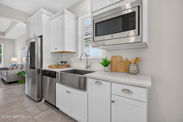 61 WILLOW BREEZE Lane, Ponte Vedra, FL 32081