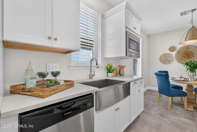 61 WILLOW BREEZE Lane, Ponte Vedra, FL 32081