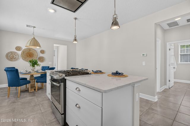 61 WILLOW BREEZE Lane, Ponte Vedra, FL 32081