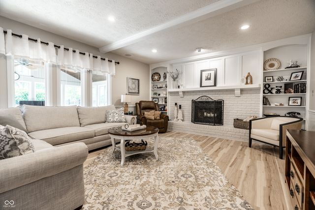 4665 Cheval Place, Carmel, IN 46033