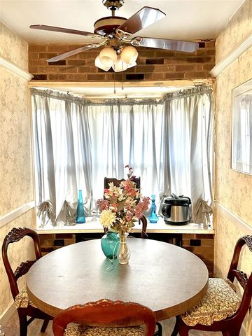 15067 Warwick Street, Detroit, MI 48223