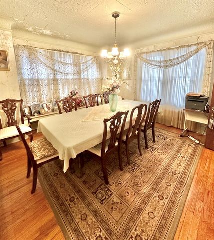 15067 Warwick Street, Detroit, MI 48223