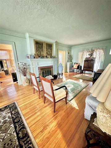 15067 Warwick Street, Detroit, MI 48223