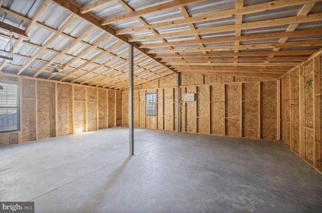 7902 BRIDGE AVE, Baltimore, MD 21237