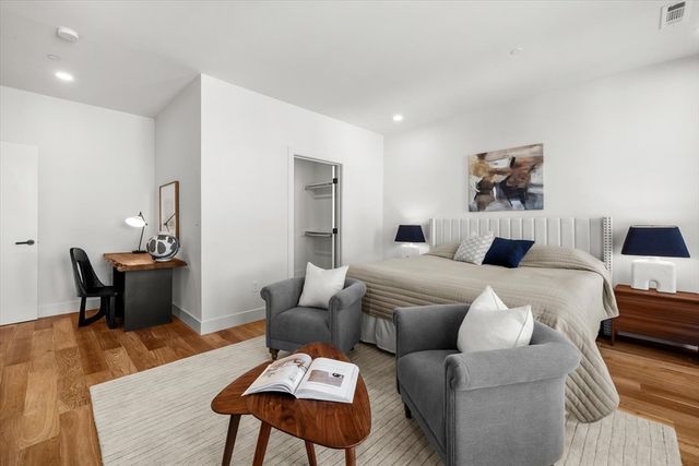 566 Columbus Ave 506, Boston, MA 02118