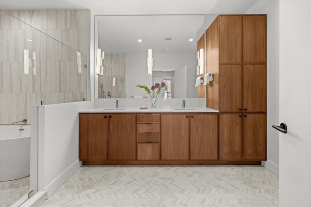 566 Columbus Ave 506, Boston, MA 02118