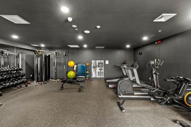 566 Columbus Ave 506, Boston, MA 02118