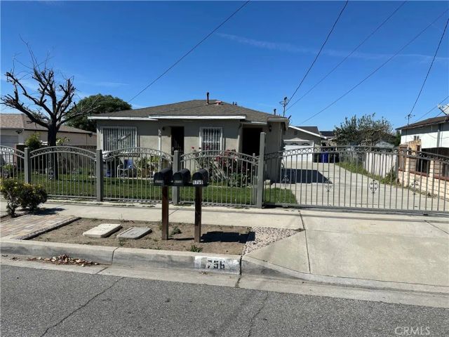 9758 Juniper, Fontana, CA 92335