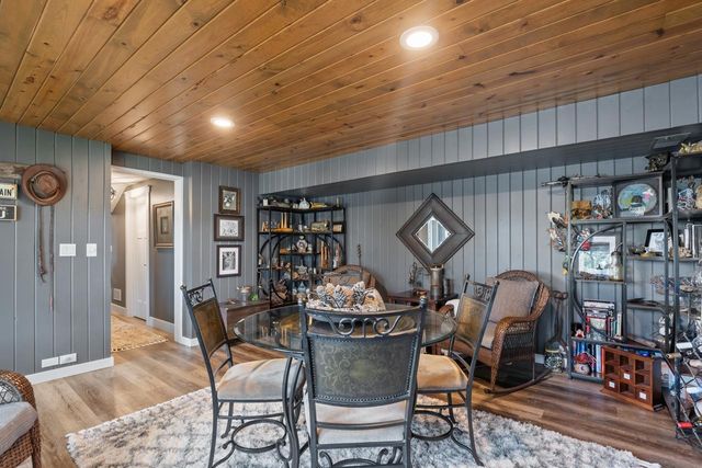 15601 Summit Drive, Eden Prairie, MN 55347