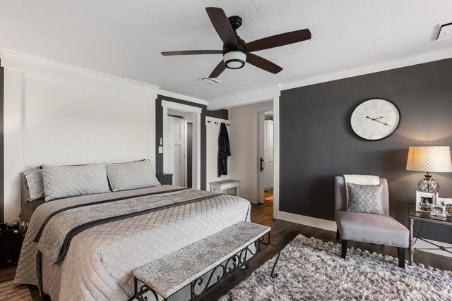 15601 Summit Drive, Eden Prairie, MN 55347
