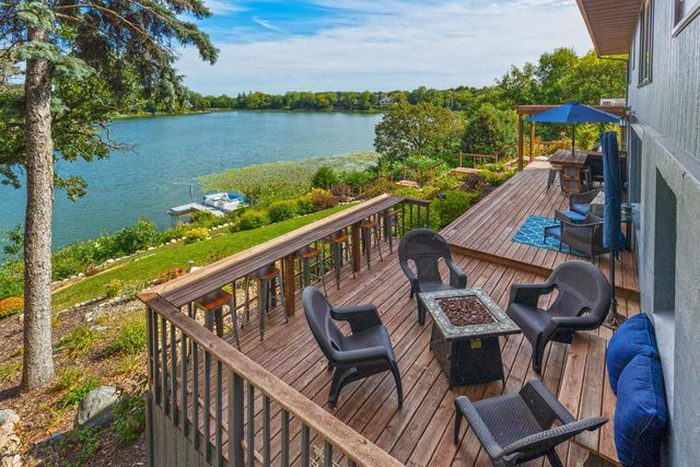 15601 Summit Drive, Eden Prairie, MN 55347