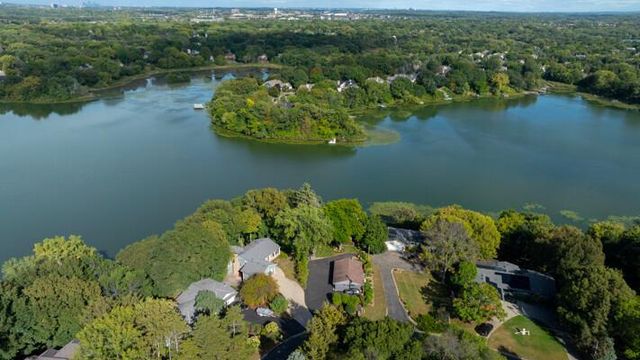 15601 Summit Drive, Eden Prairie, MN 55347
