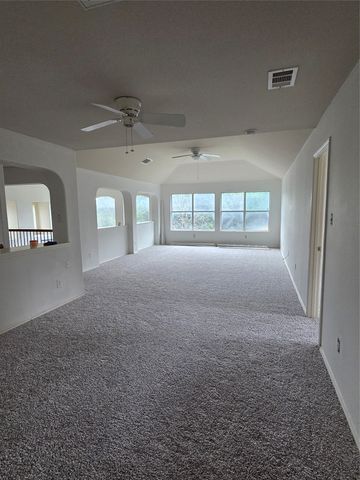 662 OAK CREEK Drive, Cedar Hill, TX 75104