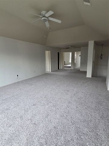662 OAK CREEK Drive, Cedar Hill, TX 75104
